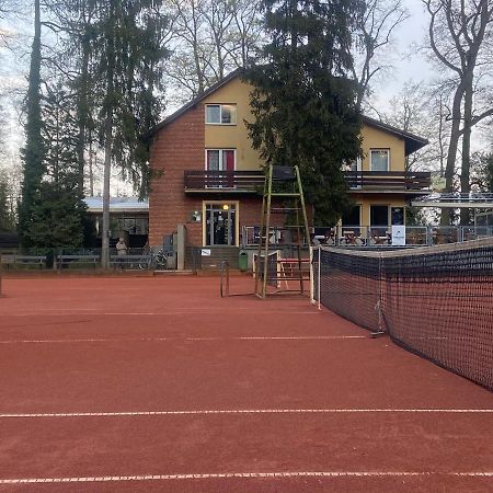 Hotel Houstka Brandýs nad Labem-Stará Boleslav Zewnętrze zdjęcie